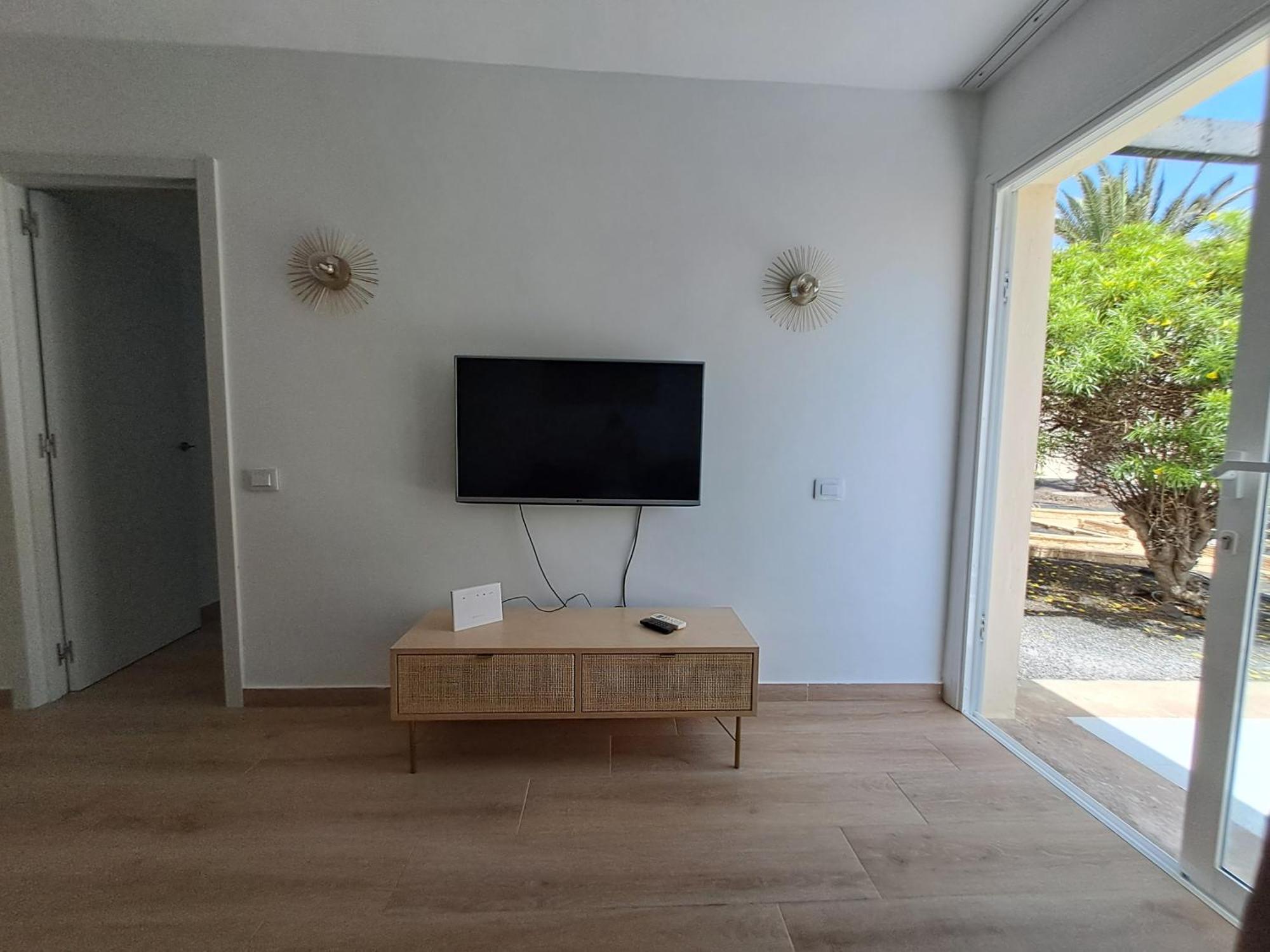 Apartamento con terraza y piscina en Corralejo Exterior foto